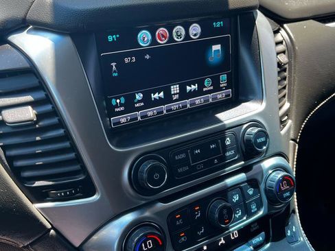 Used 2019 Chevrolet Suburban LT AWD/4WD image 28