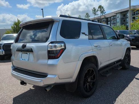 Certified 2022 Toyota 4Runner TRD Off-Road AWD/4WD image 6
