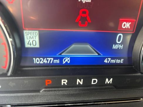 Used 2021 Ford Explorer XLT w/ Equipment Group 202A AWD/4WD image 18