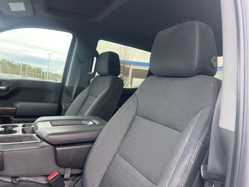 Used 2019 Chevrolet Silverado 1500 LT Trail Boss w/ Convenience Package image 16