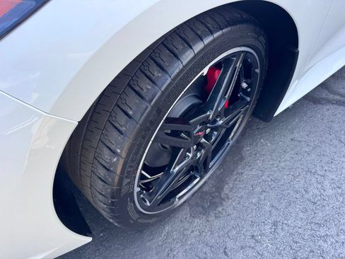 Used 2020 Chevrolet Corvette Stingray Preferred Cpe w/ 2LT Preferred Equipment Group RWD image 38
