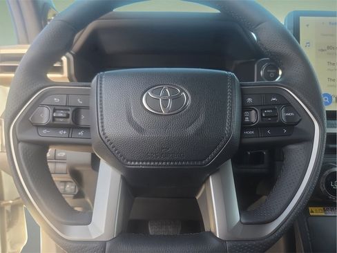 New 2026 Toyota 4Runner 4WD image 25