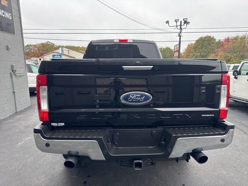Used 2017 Ford F250 Lariat w/ Chrome Package image 10