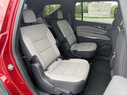 New 2026 Chevrolet Traverse LT w/ Driver Confidence Package AWD/4WD image 28