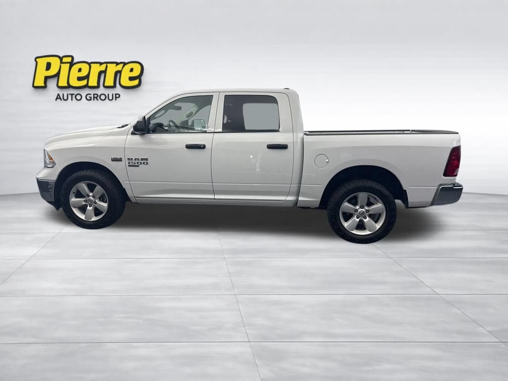 Used 2023 RAM 1500 Classic SLT AWD/4WD image 2
