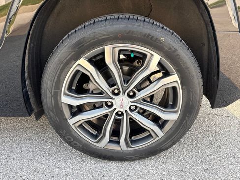 Used 2020 GMC Terrain Denali w/ Denali Premium Package FWD image 22