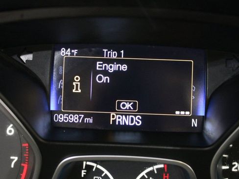 Used 2016 Ford Focus Titanium image 19