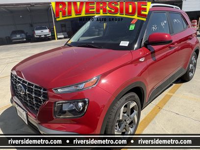 Certified 2022 Hyundai Venue SEL w/ Cargo Package