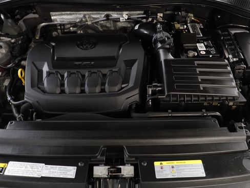 Certified 2022 Volkswagen Tiguan SE image 23