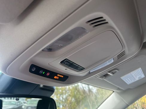 Certified 2023 Buick Envision Preferred w/ Sport Touring Package image 39