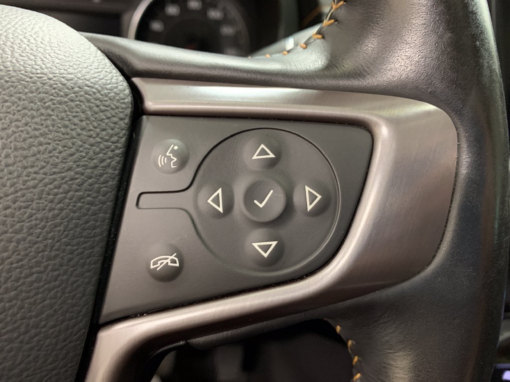 Used 2022 GMC Terrain AT4 w/ Infotainment Package II AWD/4WD image 16