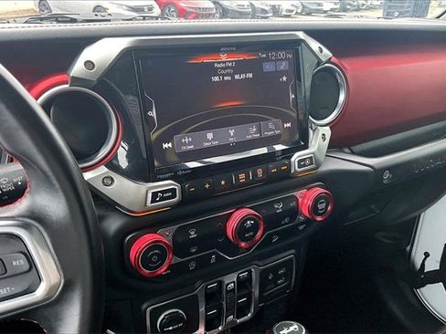 Used 2018 Jeep Wrangler Unlimited Rubicon image 22