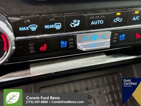 Used 2023 Ford F150 Lariat w/ Trailer Tow Package image 25