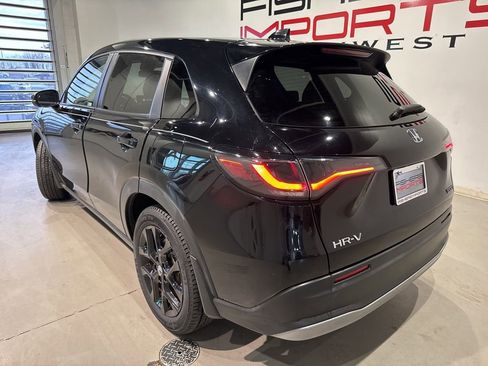 Used 2023 Honda HR-V Sport image 5