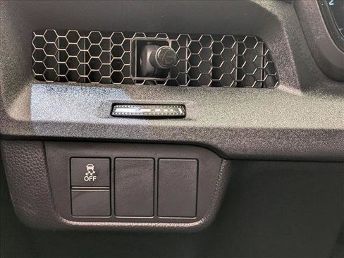 Used 2025 Honda CR-V EX image 15