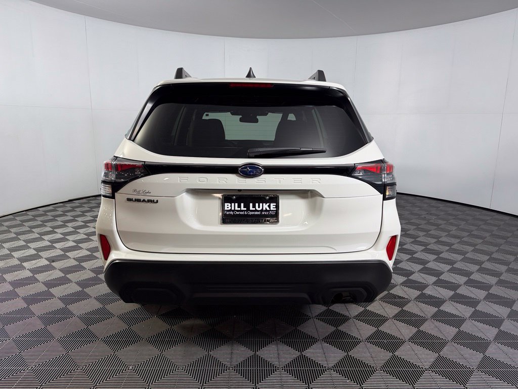 Used 2025 Subaru Forester Premium AWD/4WD image 8