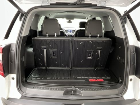 Certified 2023 GMC Acadia SLE w/ Driver Convenience Package image 31