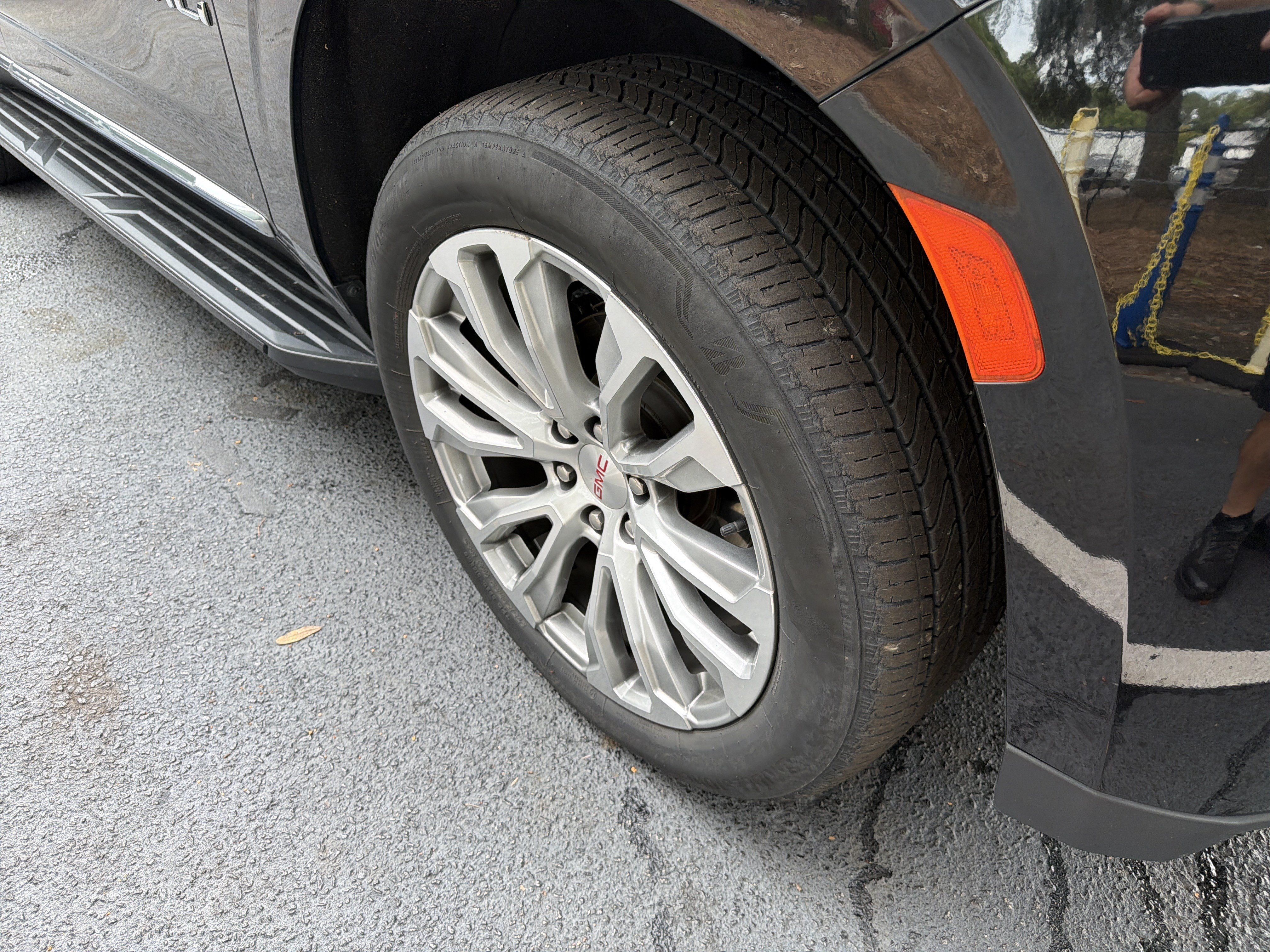 Used 2022 GMC Yukon Denali RWD image 11