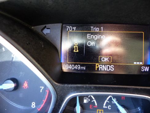 Used 2017 Ford Focus Titanium FWD image 30