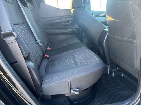 Used 2022 Hyundai Santa Cruz SEL Premium image 12