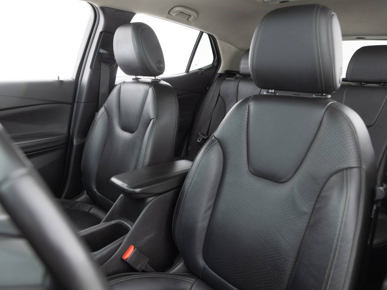 Used 2020 Buick Encore GX Essence FWD image 22