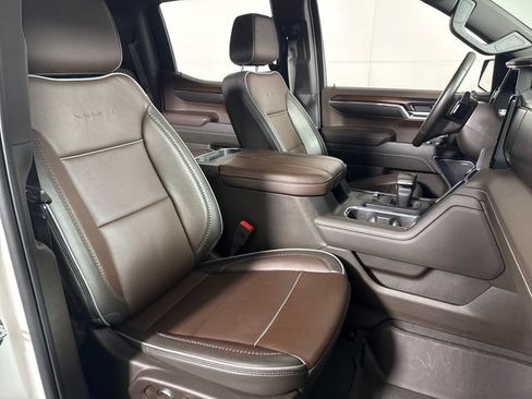 Used 2024 GMC Sierra 1500 Denali w/ Denali Reserve Package AWD/4WD image 14