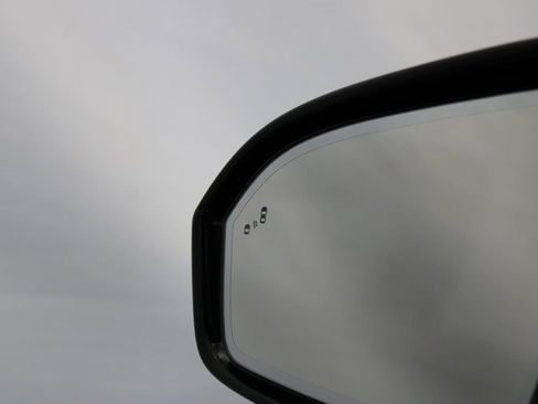 Used 2021 Lincoln Nautilus Reserve image 20