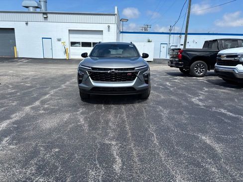 New 2026 Chevrolet Trax RS w/ Driver Confidence Package FWD image 2