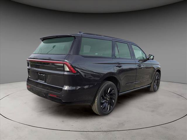 New 2025 Lincoln Navigator Reserve w/ Jet Appearance Package AWD/4WD image 20