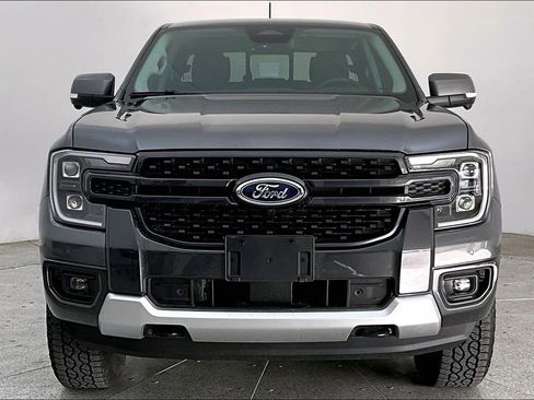 Used 2025 Ford Ranger Lariat w/ Trailer Tow Package image 6