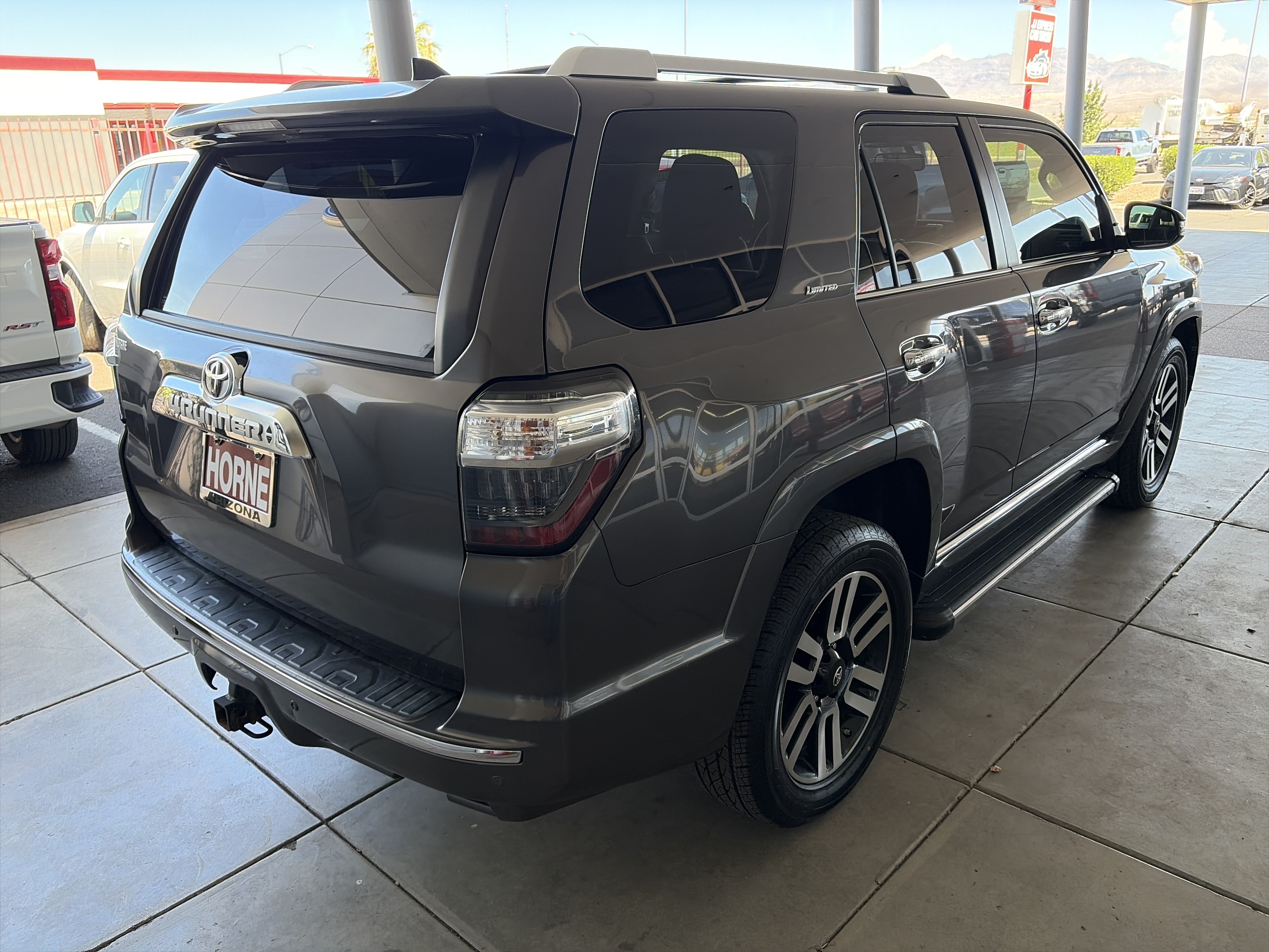 Used 2016 Toyota 4Runner Limited AWD/4WD image 4