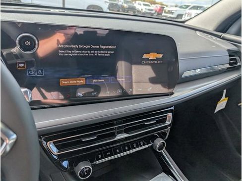 New 2026 Chevrolet Traverse LT w/ Driver Confidence Package image 20