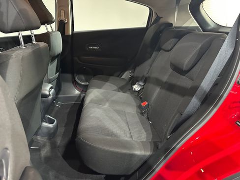 Used 2018 Honda HR-V LX image 30