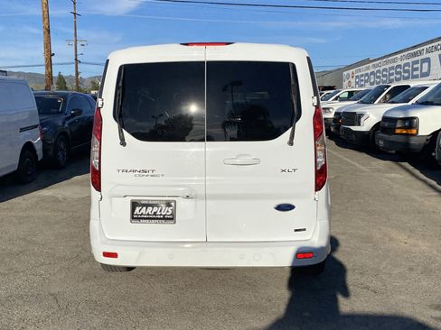Used 2015 Ford Transit Connect XLT image 7