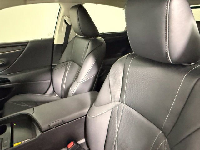 Used 2025 Lexus ES 350 Ultra Luxury w/ Accessory Package (Z2) FWD image 37