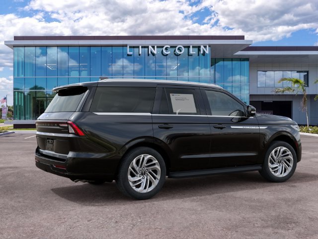 New 2027 Lincoln Navigator Premiere RWD image 6