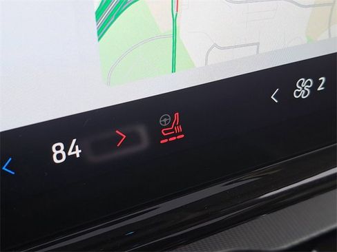 Certified 2025 Ford Expedition Active image 18