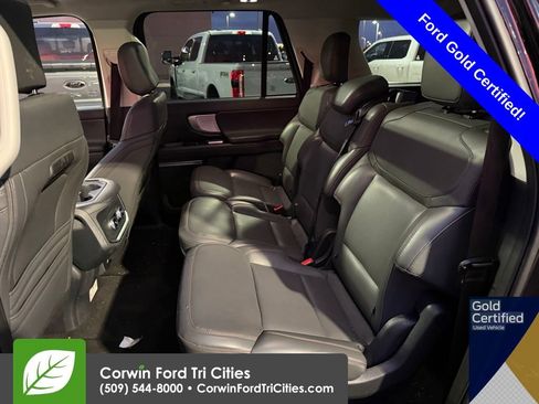 Used 2025 Ford Expedition Max Active image 6