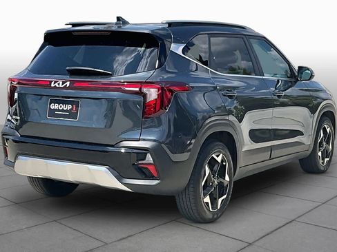 Certified 2024 Kia Seltos EX FWD image 12
