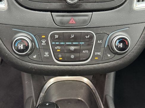 Used 2019 Chevrolet Malibu LT image 17