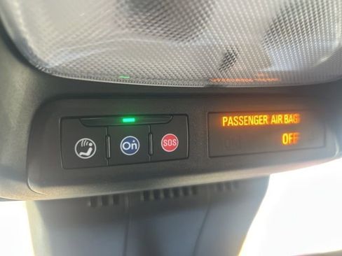 Certified 2024 Chevrolet Colorado Trail Boss w/ Technology Package image 27