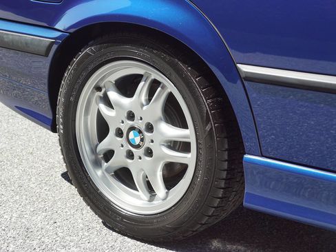Used 1997 BMW 328i Sedan RWD image 18