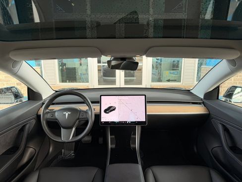 Used 2018 Tesla Model 3 Mid Range RWD image 25