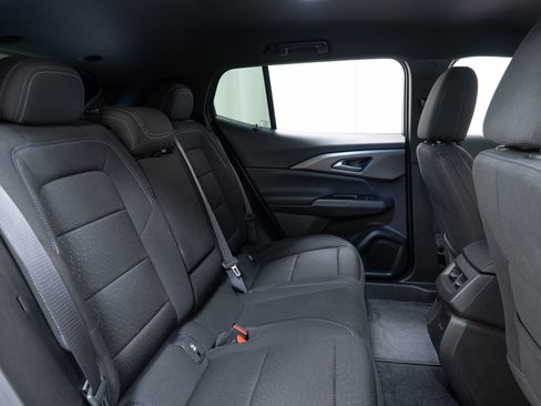 Used 2025 Chevrolet Equinox EV LT w/ Comfort Package FWD image 24