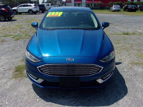 Used 2018 Ford Fusion S w/ Equipment Group 101A FWD image 2
