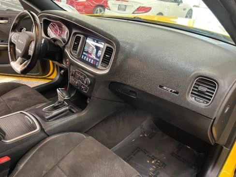 Used 2017 Dodge Charger SRT w/ Harman/Kardon Audio Group RWD image 11