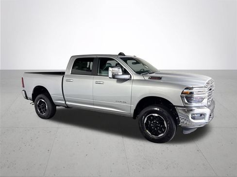 New 2026 RAM 2500 Laramie AWD/4WD image 4