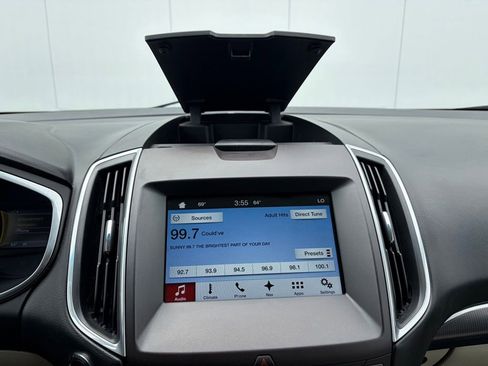 Used 2016 Ford Edge Titanium w/ Technology Package AWD/4WD image 30