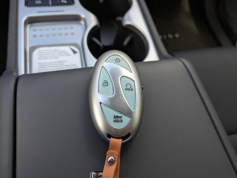 New 2026 Hyundai Ioniq 9 Limited image 34