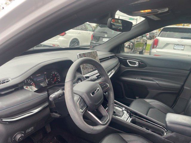 Used 2026 Jeep Compass Latitude AWD/4WD image 8